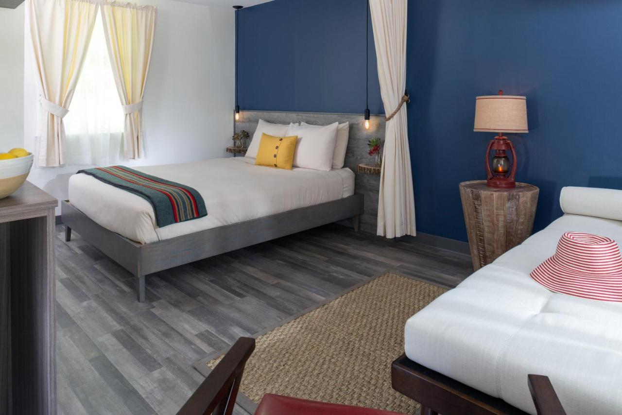 Treehouse Lodge Удс Хоул Екстериор снимка